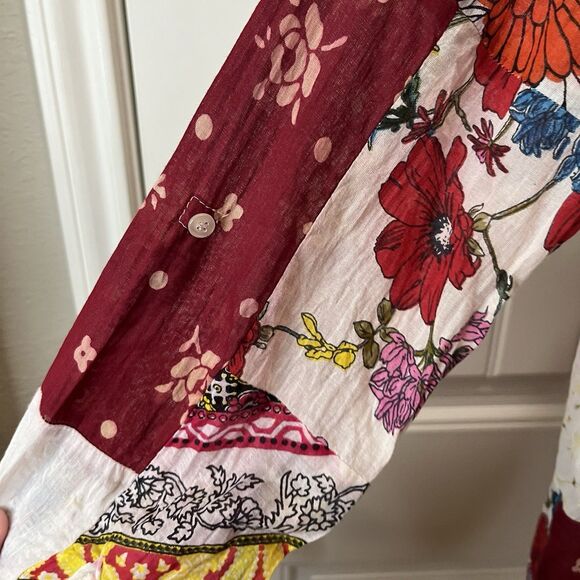 Magazine Floral Sheer Boho Red Blue V Neck Blouse Top Size M Roll Tab Sleeve - Picture 11 of 13